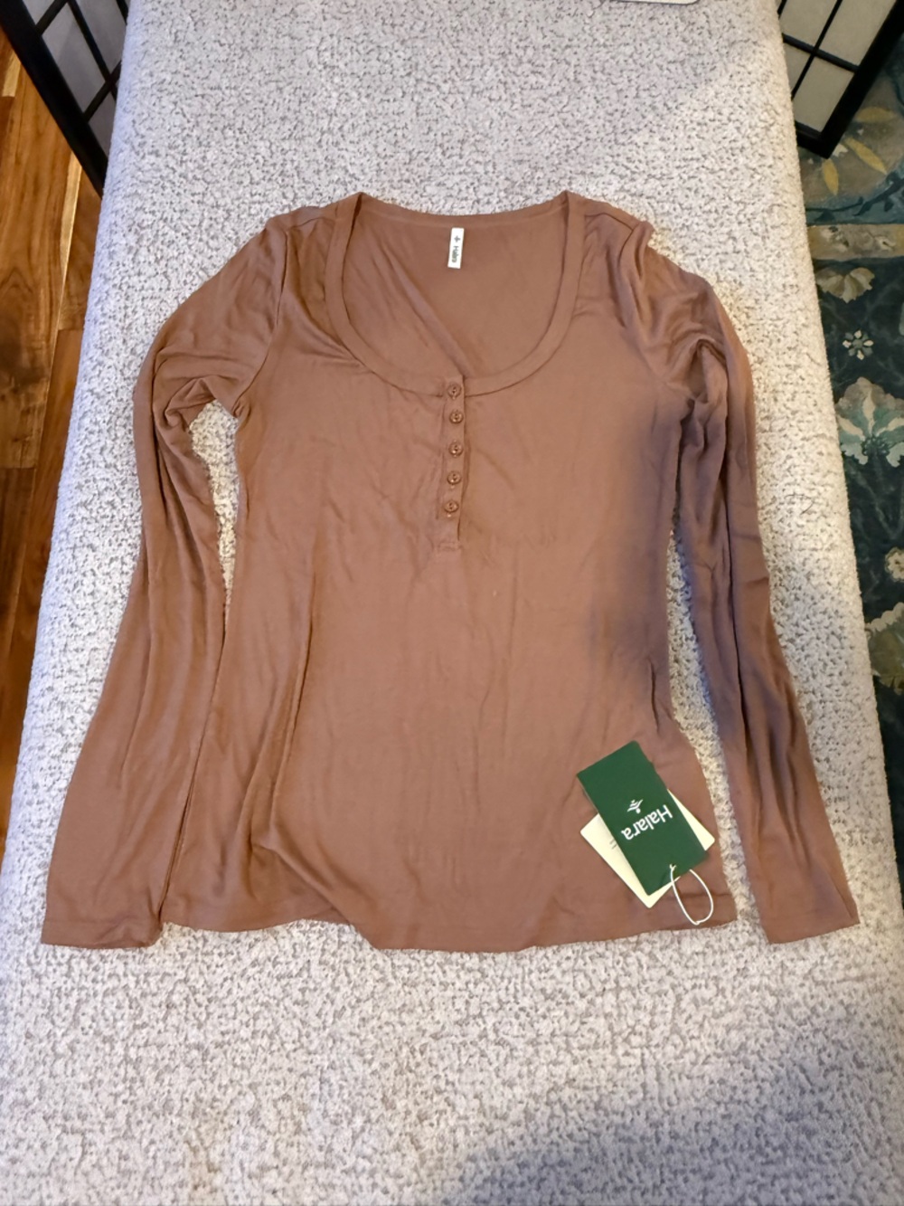 Halara‎ Long Sleeve Henley Top Brown NWT Soft Stretch Fitted Minimalist Small